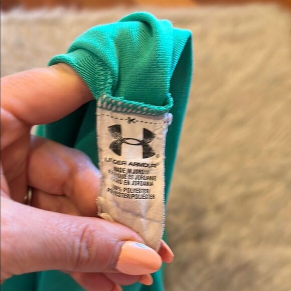 Under armour heat gear vneck logo tshirt - Picture 6 of 8